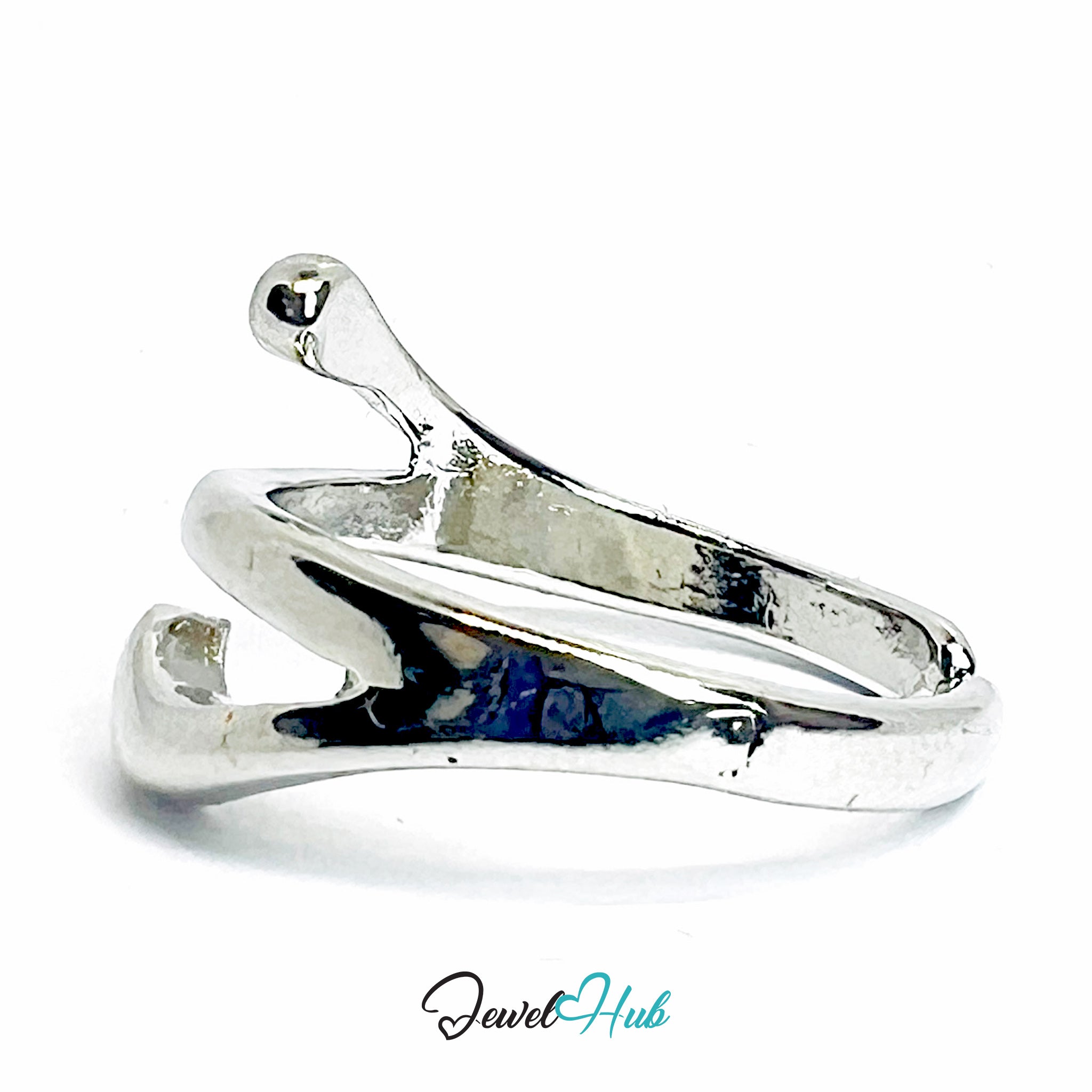 Silver-Plated Zinc Alloy Fluid Layered Ring – Sculptural Flow Design