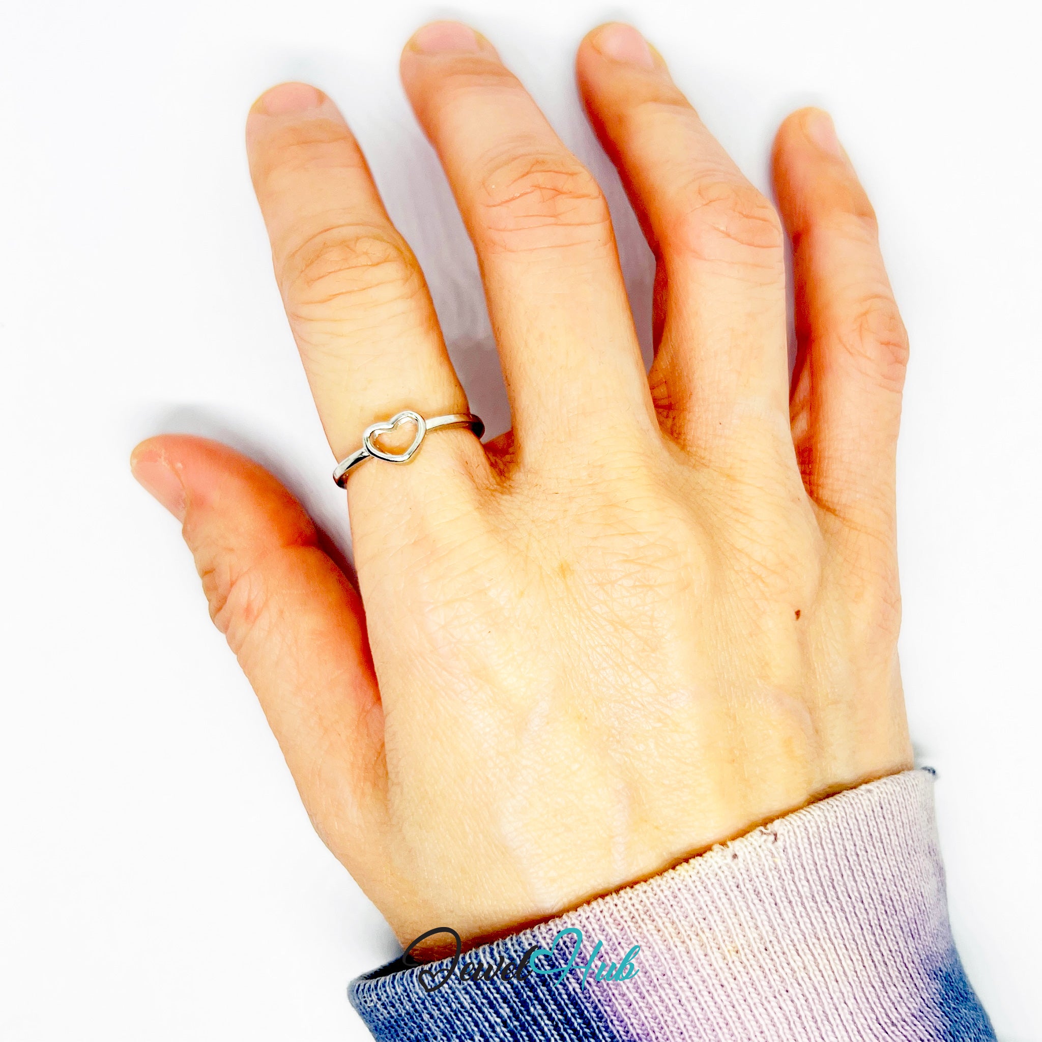 Silver‑Plated Zinc Alloy Heart Outline Ring – Size O