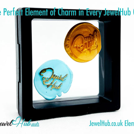 💫 Transparent Display Box — 7cm × 7cm · Floating Frame Design · Plastic Border · Charm Showcase CT