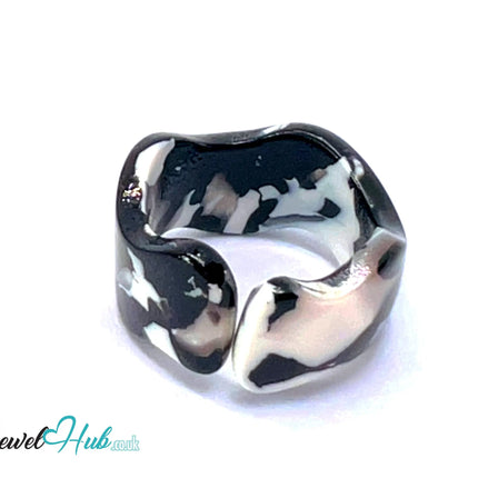 ⚫ Open-End Resin Ring – US O · US 7.5 · Monostone · Handcrafted CT