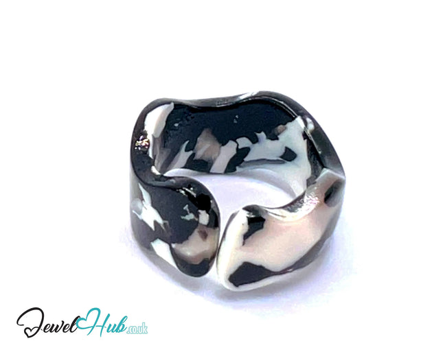 ⚫ Open-End Resin Ring – US O · US 7.5 · Monostone · Handcrafted CT
