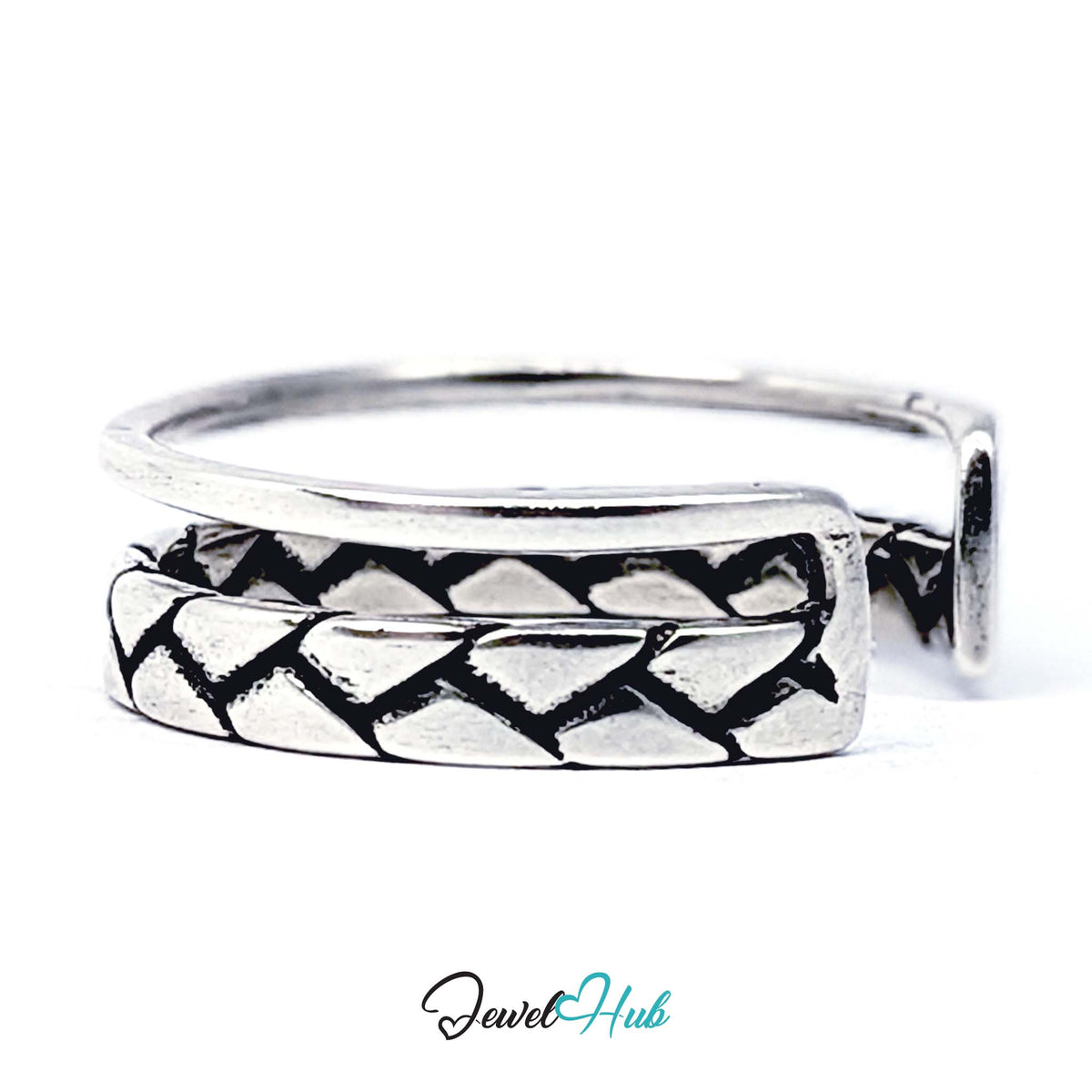 Double band ring at an angle, showing the plait running round the band - JewelHub