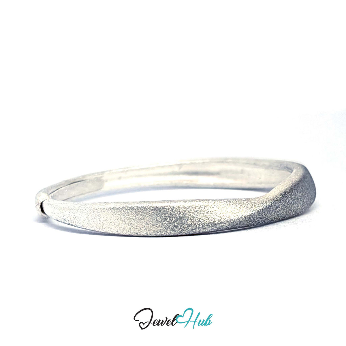 Mobius twist ring from above, showing the turn along the band - JewelHub