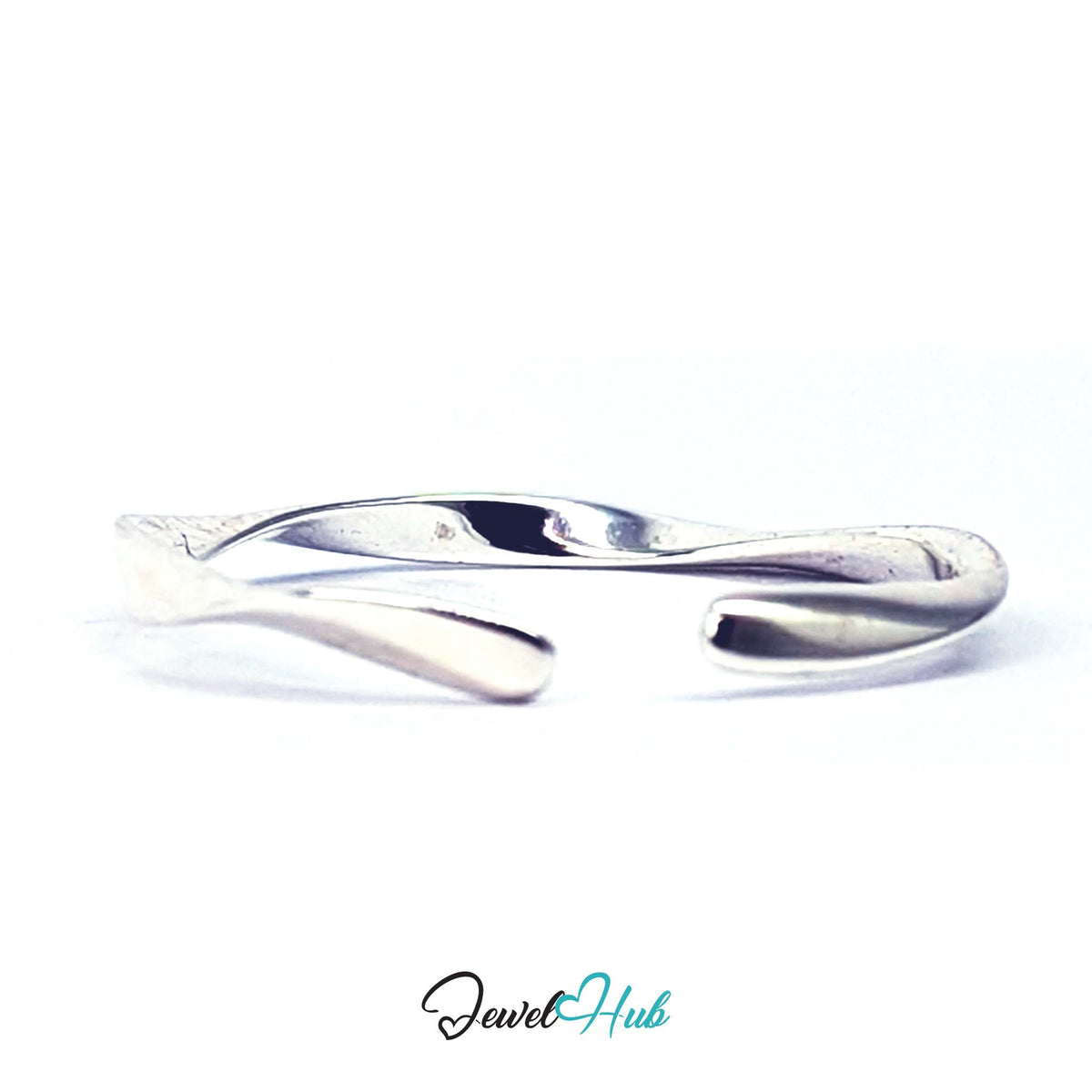 Open back of the adjustable twist wave band, showing the tapered ends - JewelHub