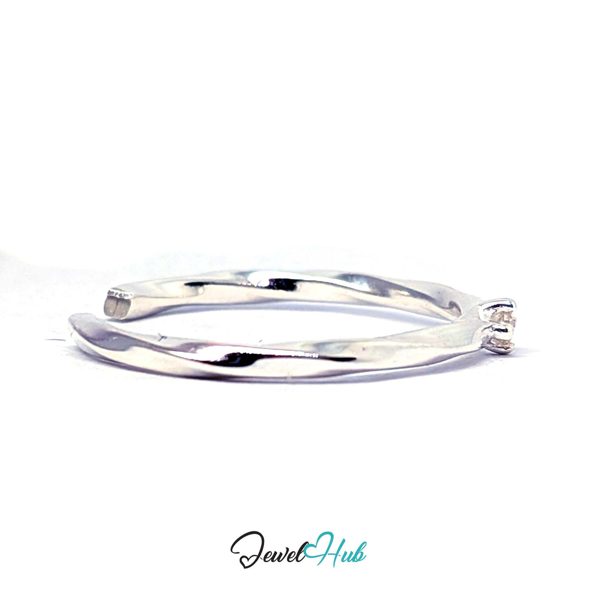 Three-quarter view of the slim twisted 925 sterling silver band - JewelHub