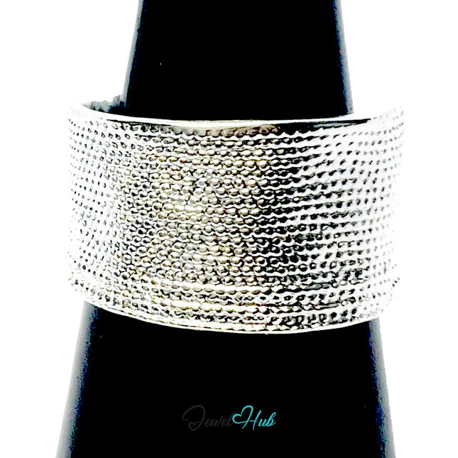 925 Silver Ring (Hallmarked) Dotted Crest · UK O-P-Q · US 7.5–8.5 · 7.80g CA