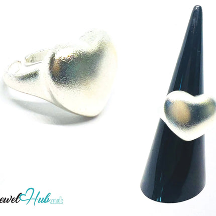 925 Silver Ring (Hallmarked) Matte Heart · UK L-M-N · US 6–7.5 · 7.48g CA