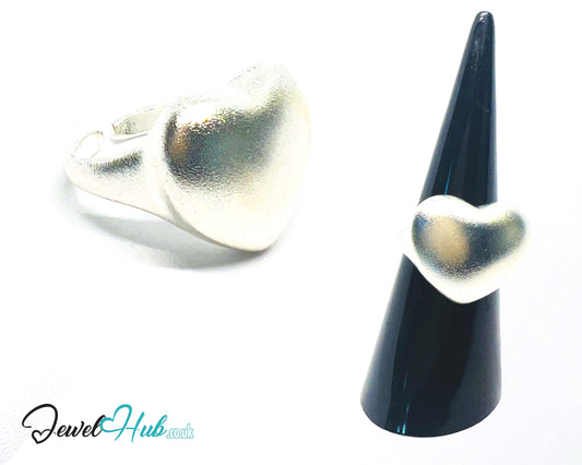 925 Silver Ring (Hallmarked) Matte Heart · UK L-M-N · US 6–7.5 · 7.48g