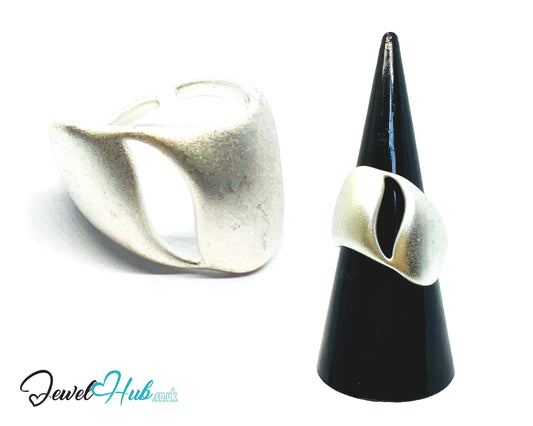 925 Silver Ring (Hallmarked) Matte Asymmetrical Band · UK N-O-P · US 7–8.5 · 5.54g
