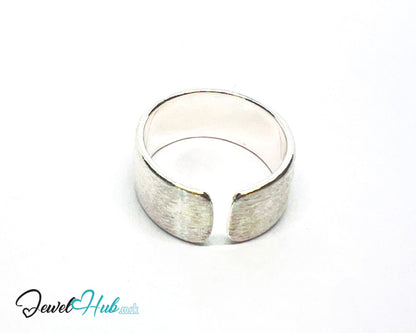 925 Silver Ring · Brushed Matte Finish · UK M-N-O · US 6.5–8 · 5.4g · Hallmarked