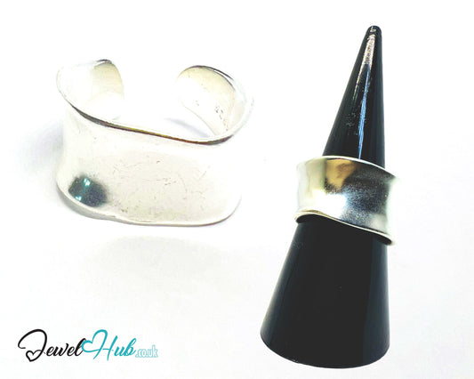 925 Silver Ring · Sculptural Smooth Band · UK M-N-O · US 6.5–8 · 5.5g · Hallmarked