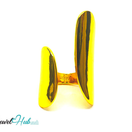 Bold Gold-Toned Silver Ring | Hallmarked 925 Statement Band | Golden Silvery Oval Design in Sizes M–O - JewelHub.co.uk