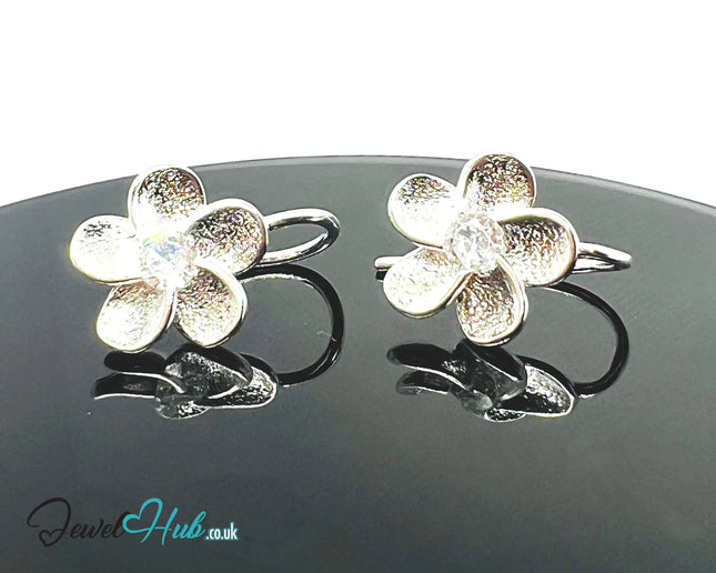 Crystal Bloom – 925 Sterling Silver Flower Stud Earrings (3.12g) CT