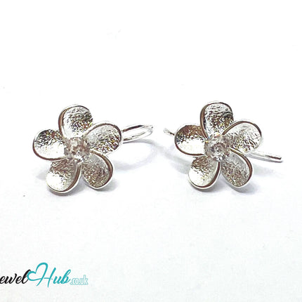 Crystal Bloom – 925 Sterling Silver Flower Stud Earrings (3.12g) CT