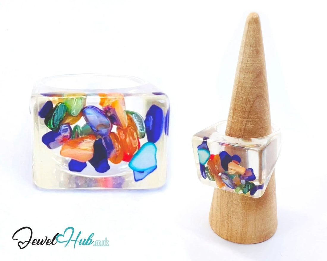 Big Screen Shell 🐚 Resin Ring – US P · US 8 · Giant Series · Handcrafted Resin - JewelHub.co.uk