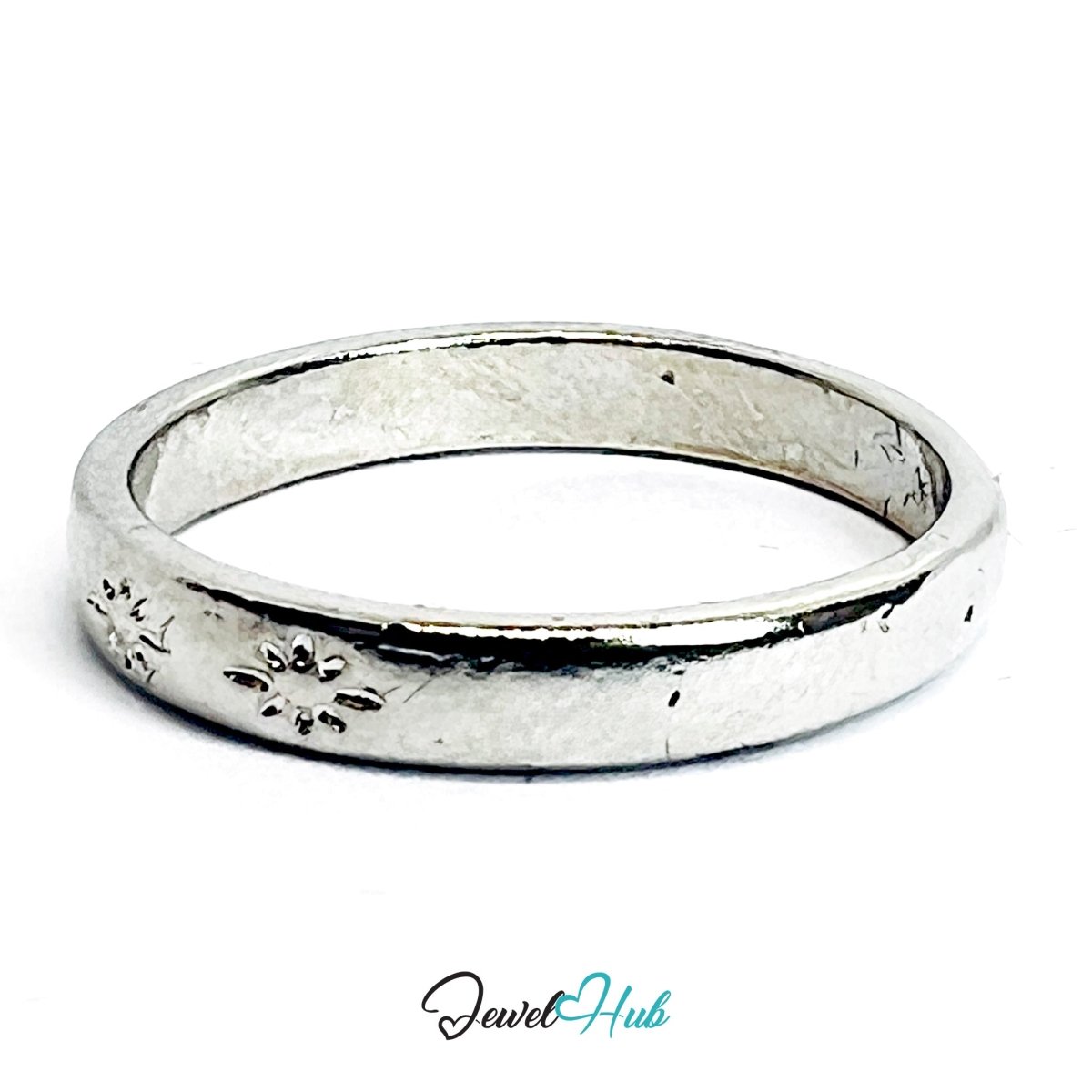 Floral Engraved Band Ring | Silver‑Tone Zinc Alloy Botanical Design - JewelHub.co.uk
