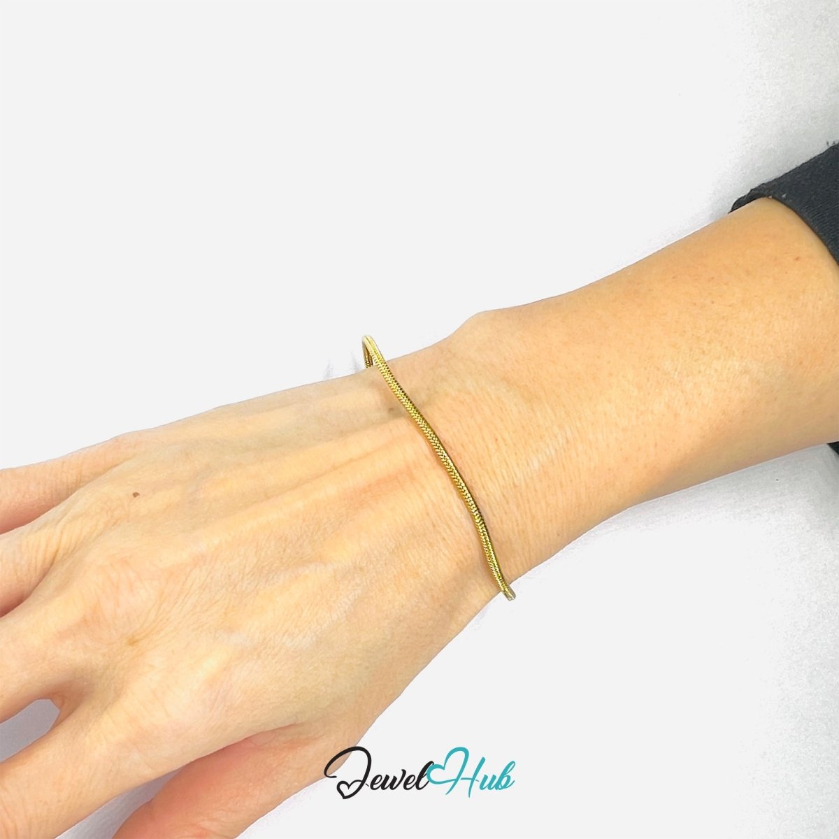 Gold Stainless Steel Bracelet – Rope‑Style Chain Design - JewelHub.co.uk