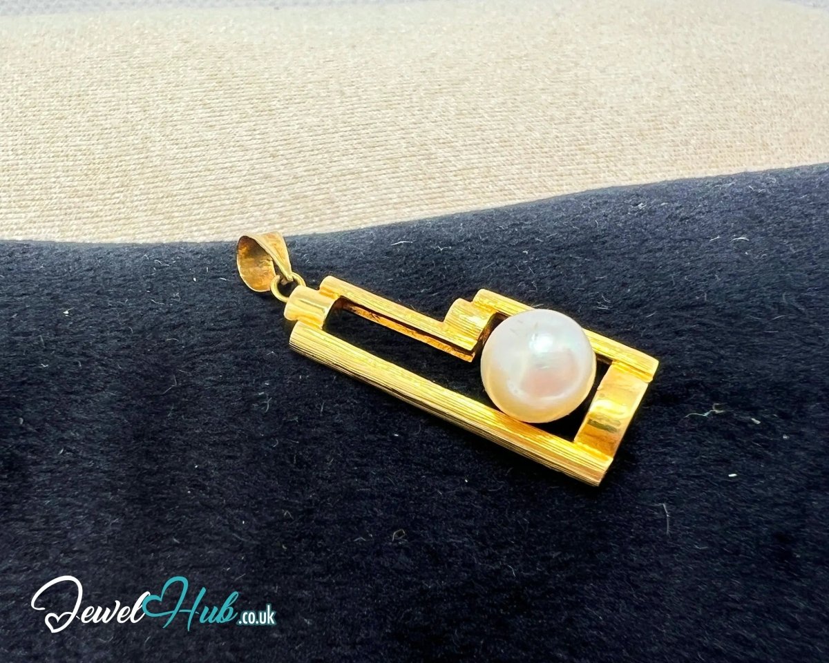 Orla | Modern Pearl Drop Pendant in 14K Solid Gold - JewelHub.co.uk