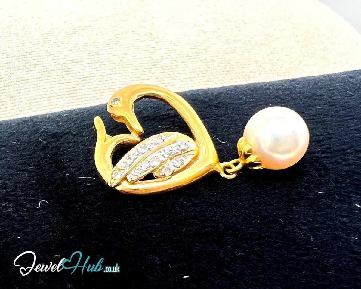 Pearl & Diamond Pendant in 14K Gold (Heartleaf Edition) - JewelHub.co.uk