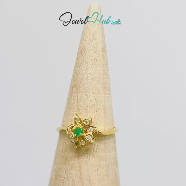 14k Gold Emerald and Diamond Ring - Hallmarked (585) | UK P US 8 | Vintage 2000s Design Lightweight 1.84g