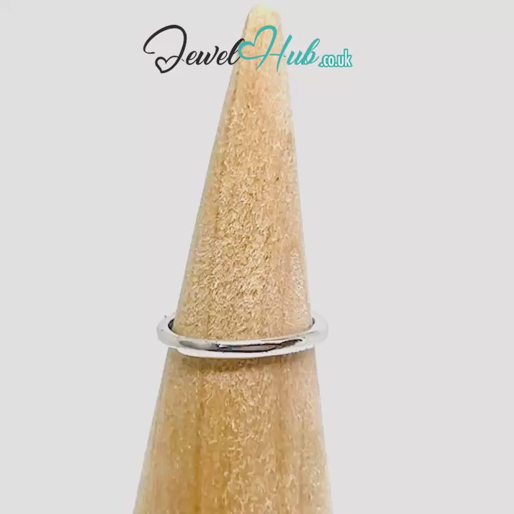 925 Sterling Silver Adjustable Emerald Ring – 2.6ct Green Gem | MNO Fit for Everyday Elegance and Gifting