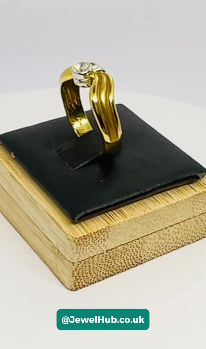 18K Gold Diamond Ring · Deep-Cut Diamond · UK O · US 7.5 · Waveform Crest Design