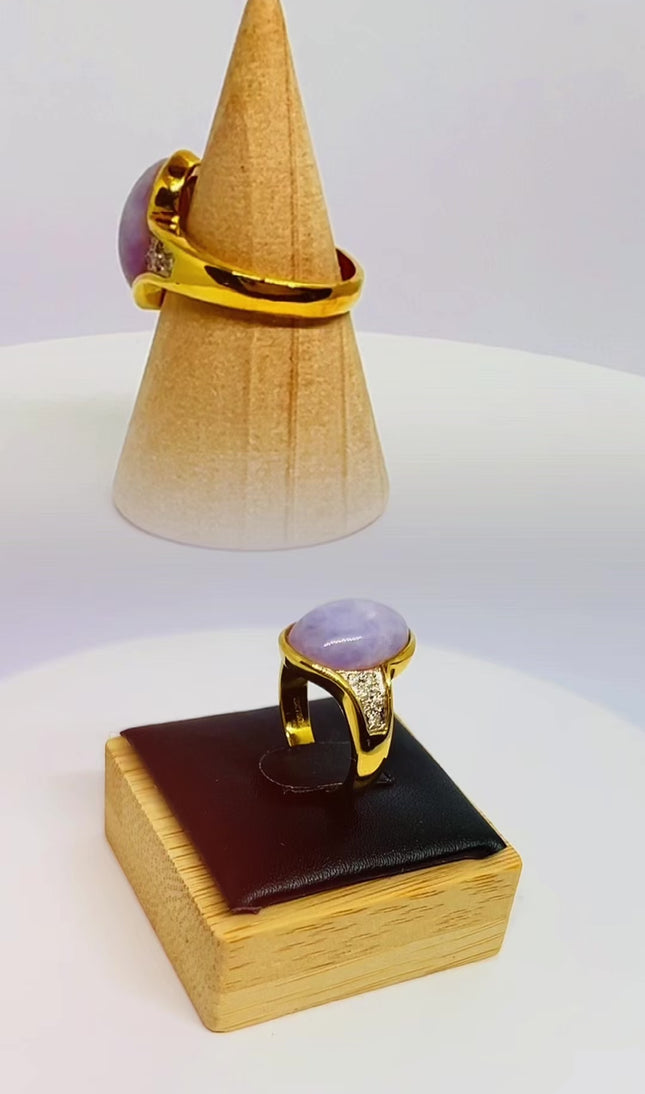 18K Gold RIng with Purple Jade & Diamond · Oval Jade · UK O · US 7.5 · Bezel-Set Statement Band