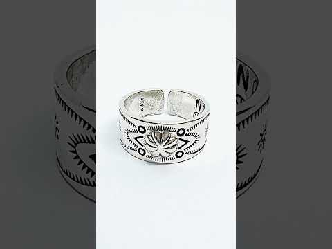 Engraved 925 Silver Ring | Sunburst Geometric Elegance #jewelhubcouk #finejewellery