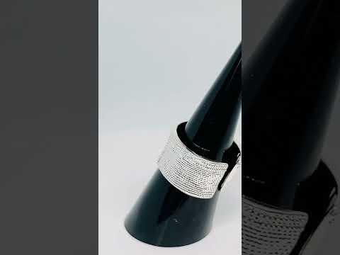 dotted crest silver ring