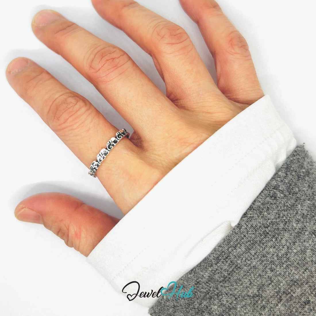 Punk Scroll Chain Ring · Zinc Alloy · Silver‑Plated Ornate Vine Design - JewelHub.co.uk