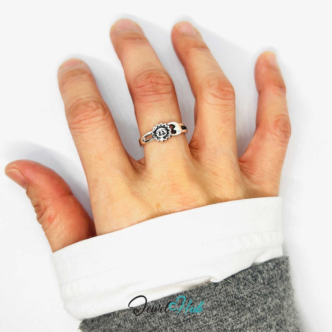 Punk Sun Moon Ring · Zinc Alloy · Silver‑Plated Celestial Dual Motif - JewelHub.co.uk