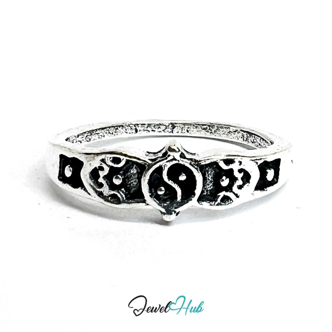 Punk Yin‑Yang Balance Ring · Zinc Alloy · Silver‑Plated Taijitu - JewelHub.co.uk