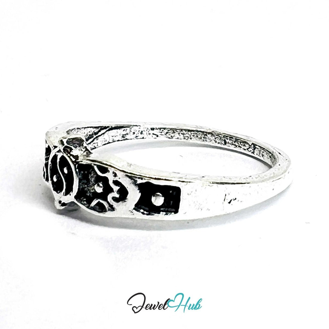 Punk Yin‑Yang Balance Ring · Zinc Alloy · Silver‑Plated Taijitu - JewelHub.co.uk
