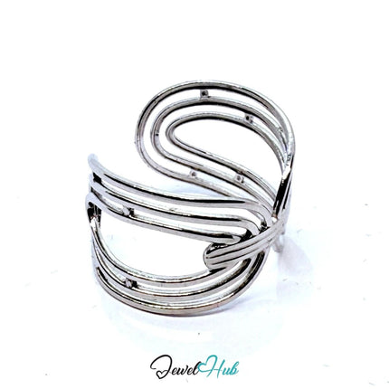 Silver - Plated Interwoven Loop Zinc Ring – Sculptural Openwork Accent with Adjustable Fit (UK O–Q) - JewelHub.co.uk