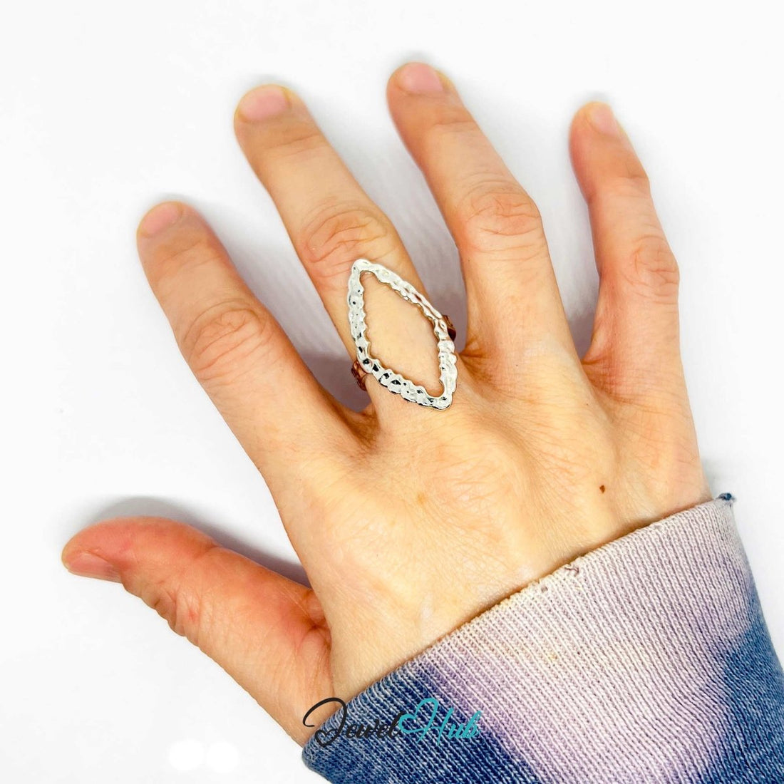 Silver - Plated Scalloped Marquise Zinc Alloy Ring – Sculptural Shine - JewelHub.co.uk