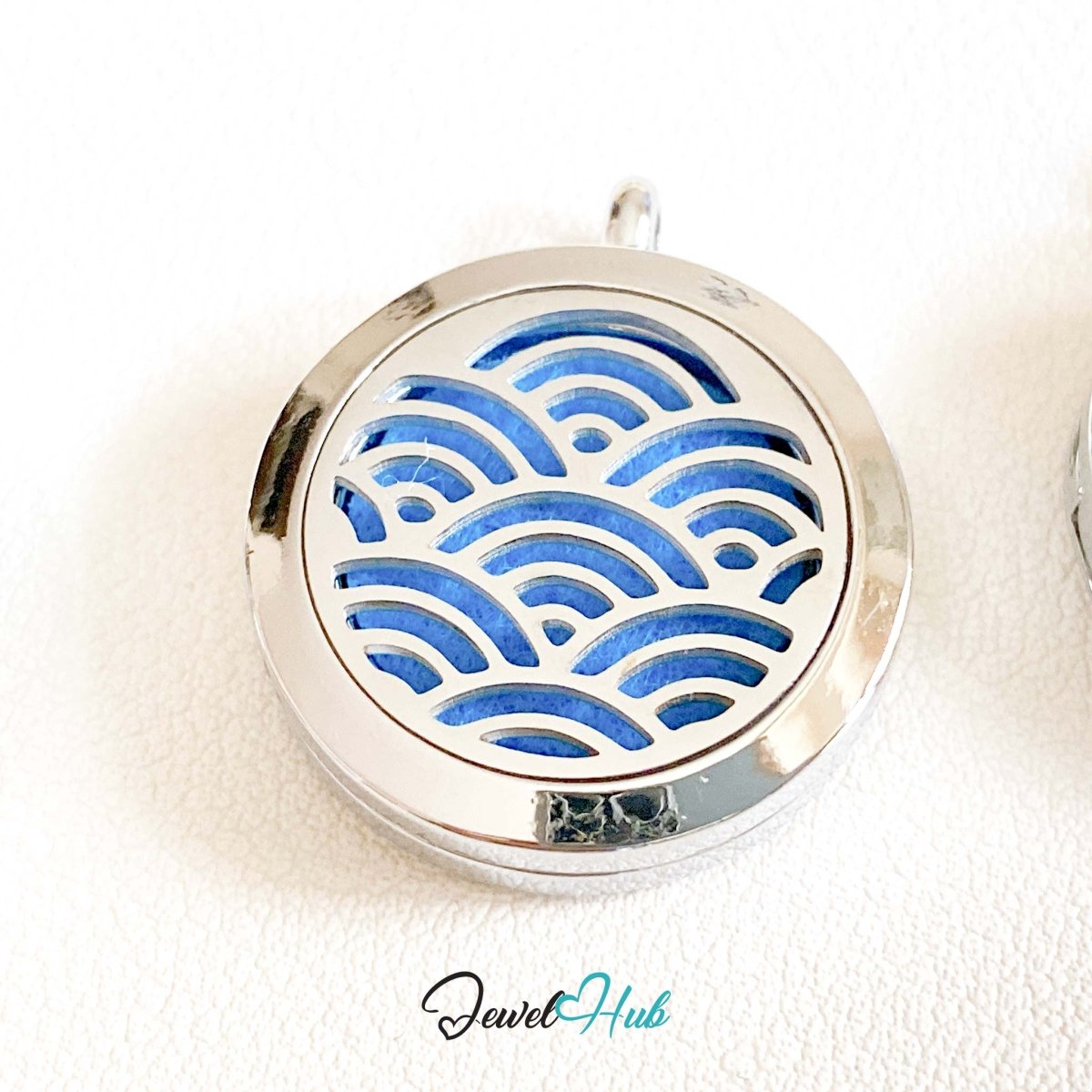 Stainless Steel Aromatherapy Pendant – Verdant Flow Renewal - JewelHub.co.uk