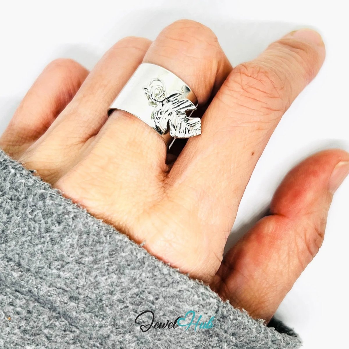 Stainless Steel Charm Ring with Leaf Pendant – Adjustable MNOPQ Fit - JewelHub.co.uk