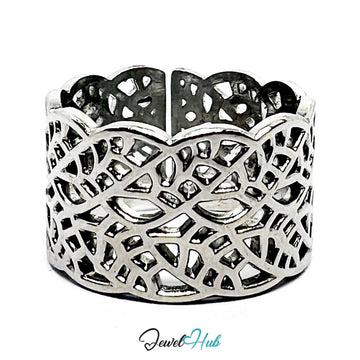 Stainless Steel Silver Lacework Scalloped Ring – Ornamental Texture - JewelHub.co.uk