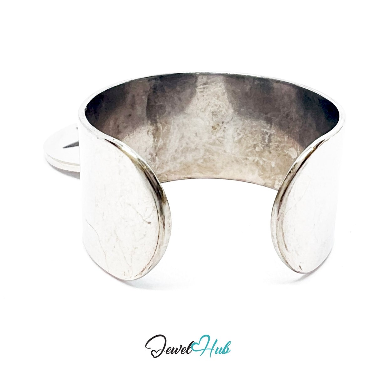 Stainless Steel Star Disc Charm Ring – Silver‑Plated Wide Band, Adjustable Fit - JewelHub.co.uk
