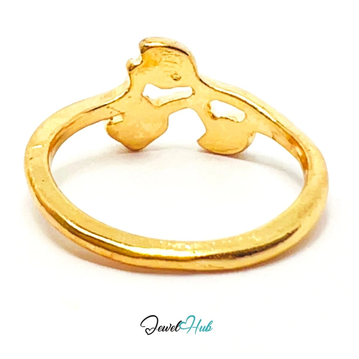 Trio Leaf 🍃 Gold Zinc Alloy Ring · UK K · US 5.5 · Sculpted Botanical Motif · Polished Finish - JewelHub.co.uk