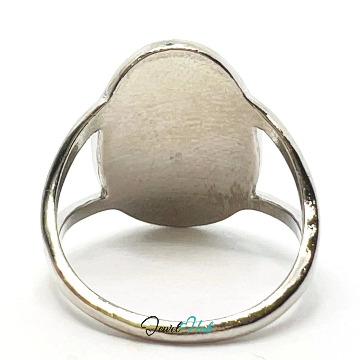 Virgin Mary Oval Ring ✨ Zinc Alloy · UK O · US 7.5 · Engraved Religious Motif · Symbolic · Silver - Tone Finish - JewelHub.co.uk
