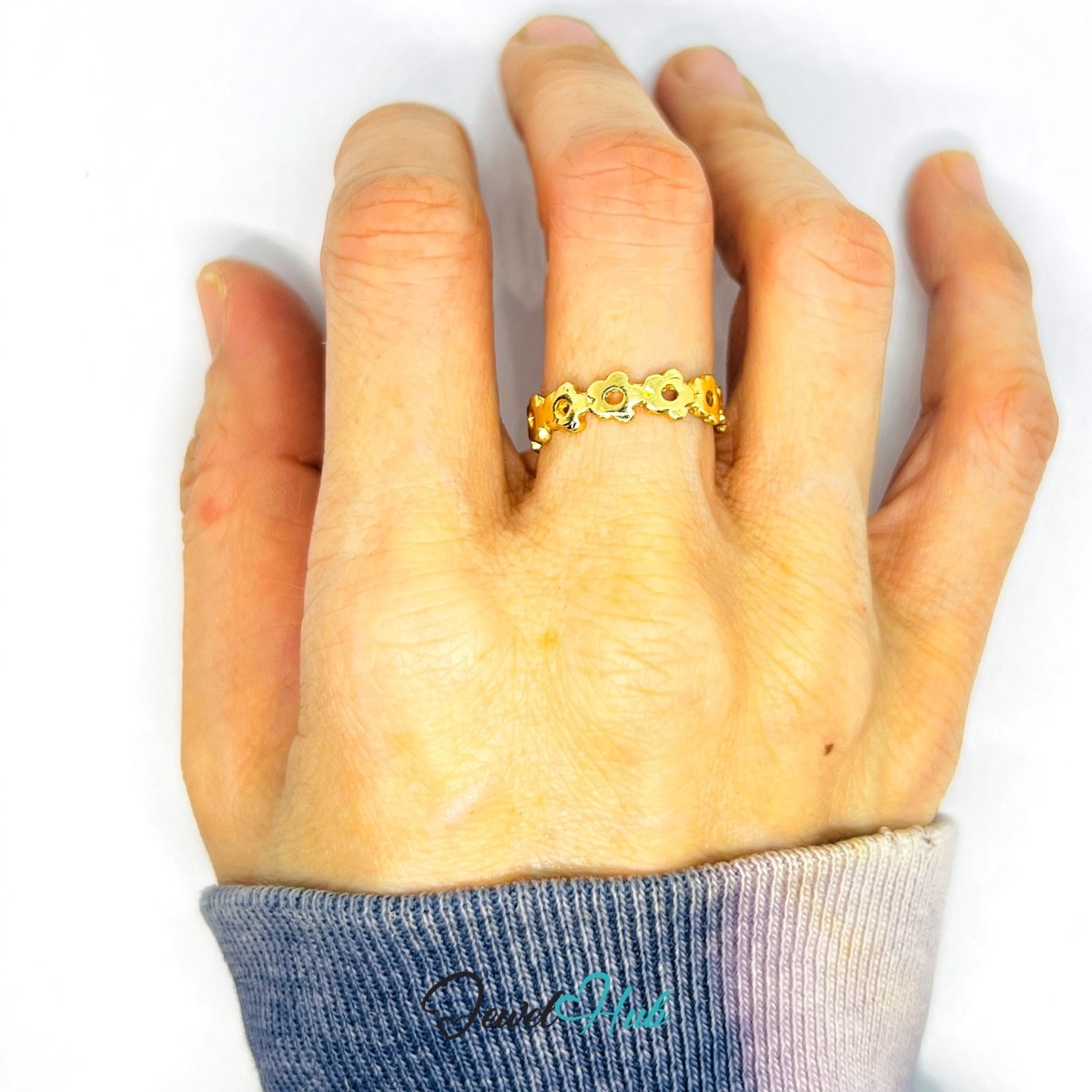 Zinc Alloy Ring Gold Floral Loop Daisy Chain - UK P Gold Plated - JewelHub.co.uk