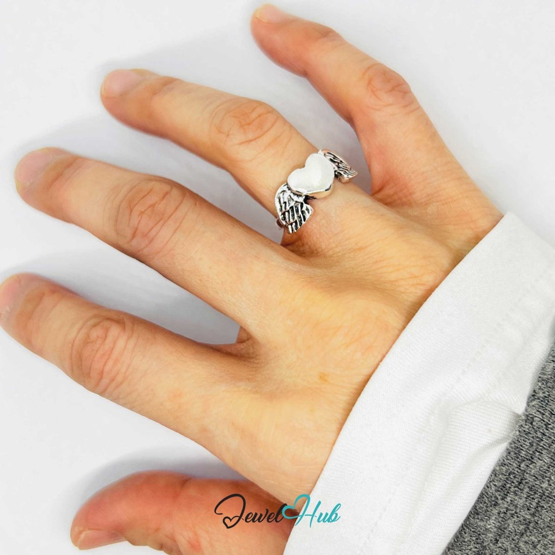 Zinc Alloy Silver‑Plated Punk Ring – Flying Heart Sculptural Symbolism