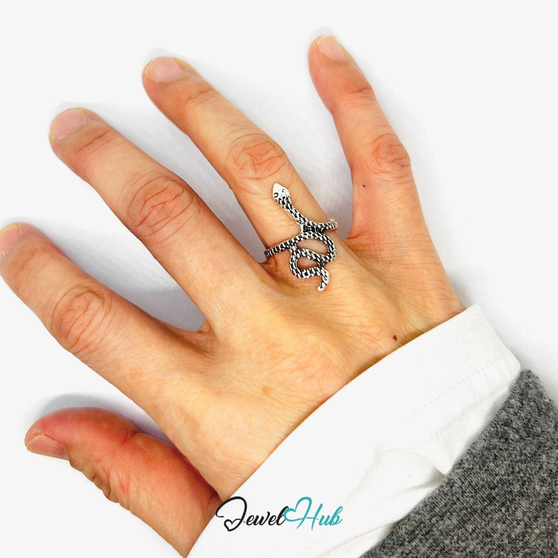 Zinc Alloy Silver‑Plated Punk Ring – Sculptural Serpent Symbolic Design - JewelHub.co.uk