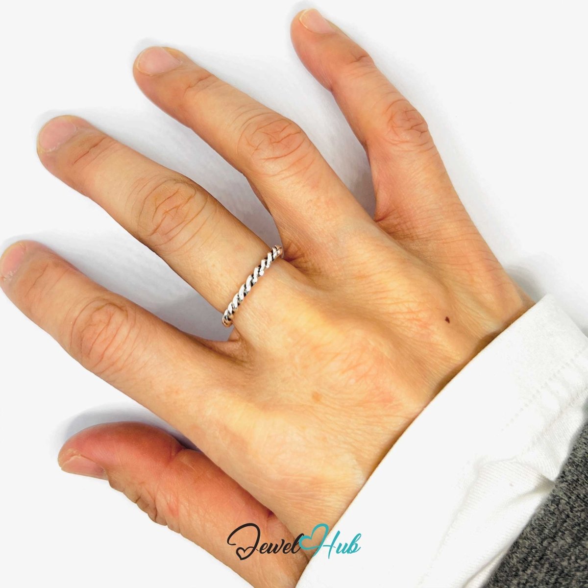 Zinc Alloy Silver‑Plated Punk Ring – Twisted Chain Band - JewelHub.co.uk