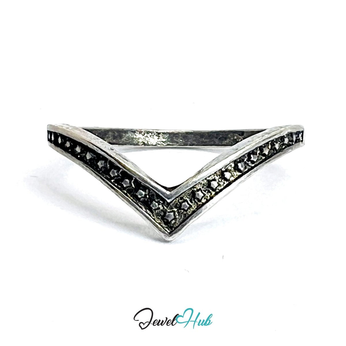 Zinc Alloy Silver‑Plated Punk Ring – V‑Shape Shadow Band - JewelHub.co.uk