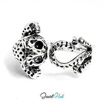 Zinc Alloy Silver‑Plated Punk Ring – Wild Cat Sculptural Symbolic Design - JewelHub.co.uk